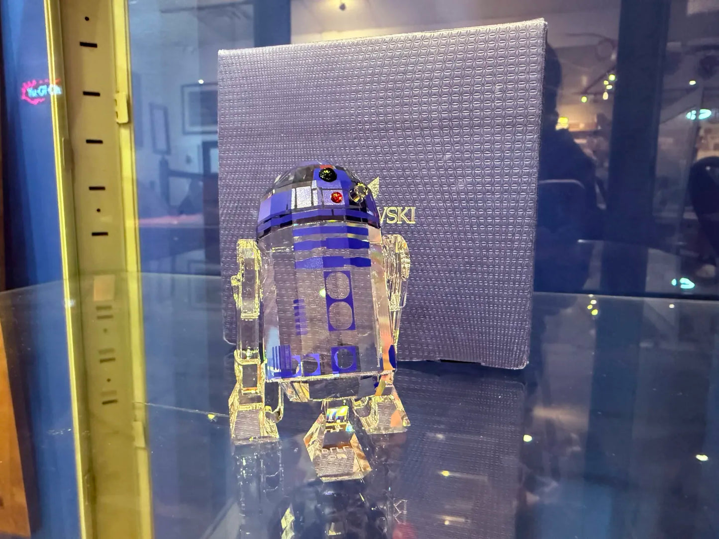 Swarovski Star Wars R2-D2 Crystal Figurine In Box