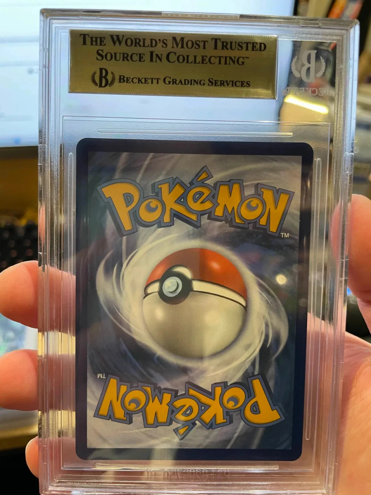 Pokemon - Rayquaza Vmax TG20/TG30 Silver Tempest BGS 9.5