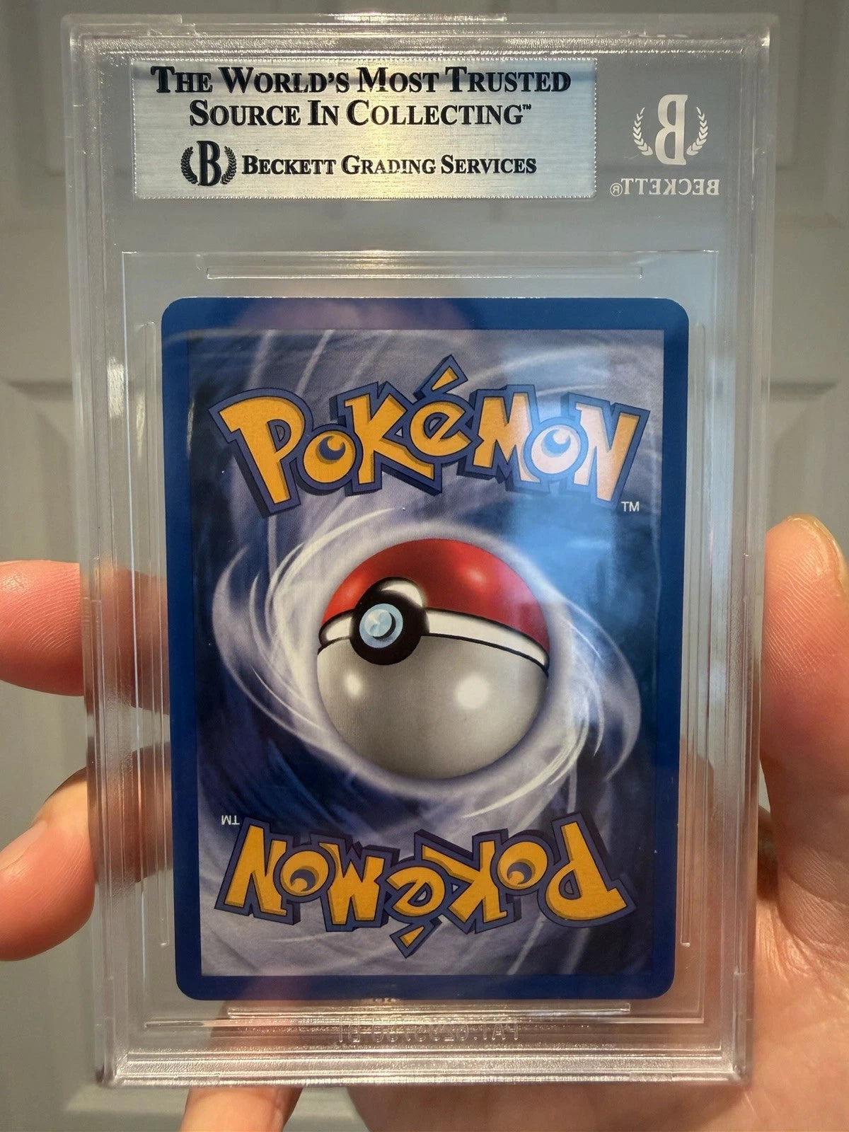 Pokemon Shining Gyarados Neo Relevation 1st Edition BGS 8 NM - Mint
