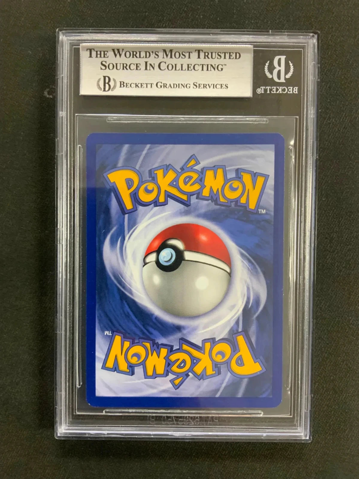 Pokemon Light Dragonite Neo Destiny 14/105 Holo Rare BGS 8.5