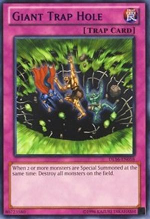Giant Trap Hole (Purple) (DL16-EN017) - Duelist League Promo Unlimited
