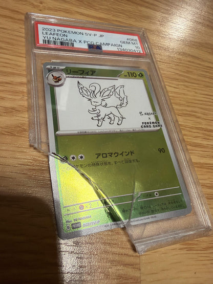 Pokemon Leafeon Yu Nagaba - 068/SV-P Promo Card Holofoil RAW PSA 10 DMG