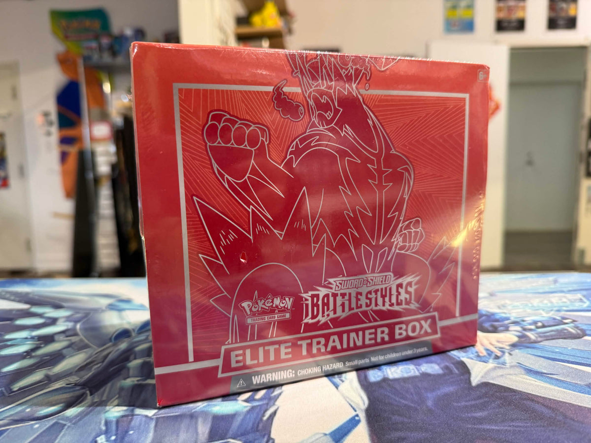 Battle Styles Elite Trainer Box (Single Strike Urshifu) (Small Tear) (Red) (W)