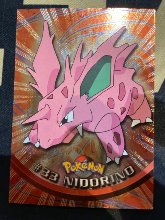 Topps Nidorino #33 Holo Pokemon NM