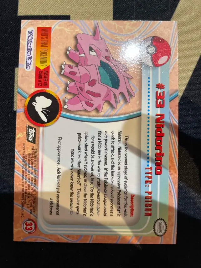 Topps Nidorino #33 Holo Pokemon NM