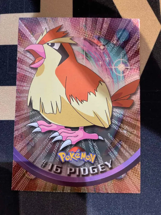 Topps Pidgey #16 Holo Pokemon LP