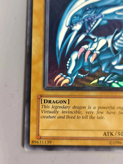 Yugioh Blue-Eyes White Dragon (SDK-001) - Starter Deck: Kaiba Unlimited MP WAVY