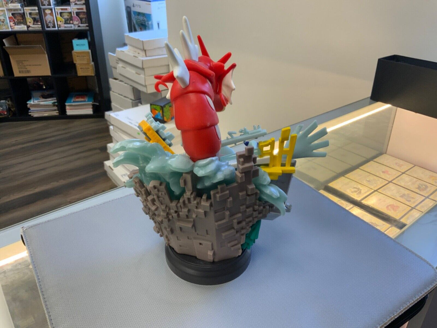 Pokemon Shiny Gyarados 9" - Unofficial Figure