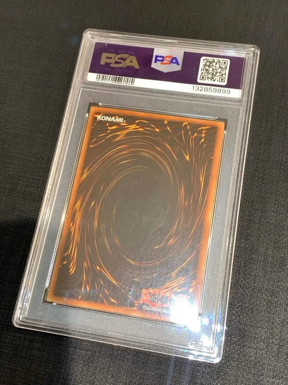 Yugioh - Blue-Eyes White Dragon SDK-001 1st Edition PSA 6