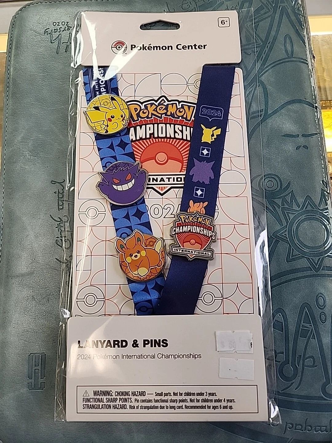 Pokemon Center NAIC Exclusive Lanyard & Pins Pikachu Gengar Pawmot New Sealed