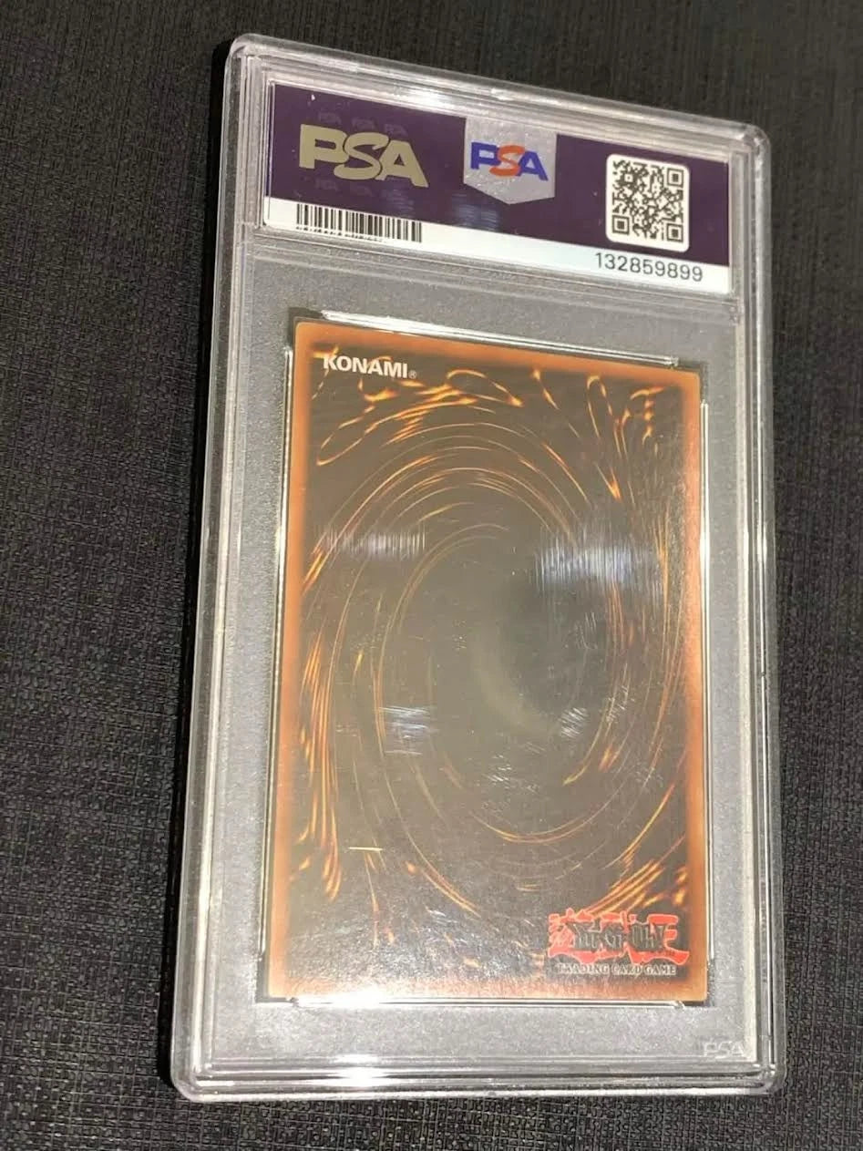 Yugioh - Blue-Eyes White Dragon SDK-001 1st Edition PSA 6