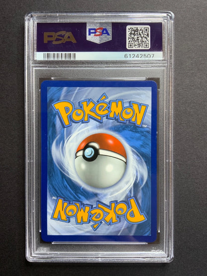 Pokemon Rayquaza Vivd Voltage SWSH # 138 PSA 10