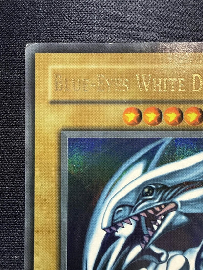 Yugioh Blue-Eyes White Dragon (SDK-001) Starter Deck: Kaiba Unlimited (Wavy) MP