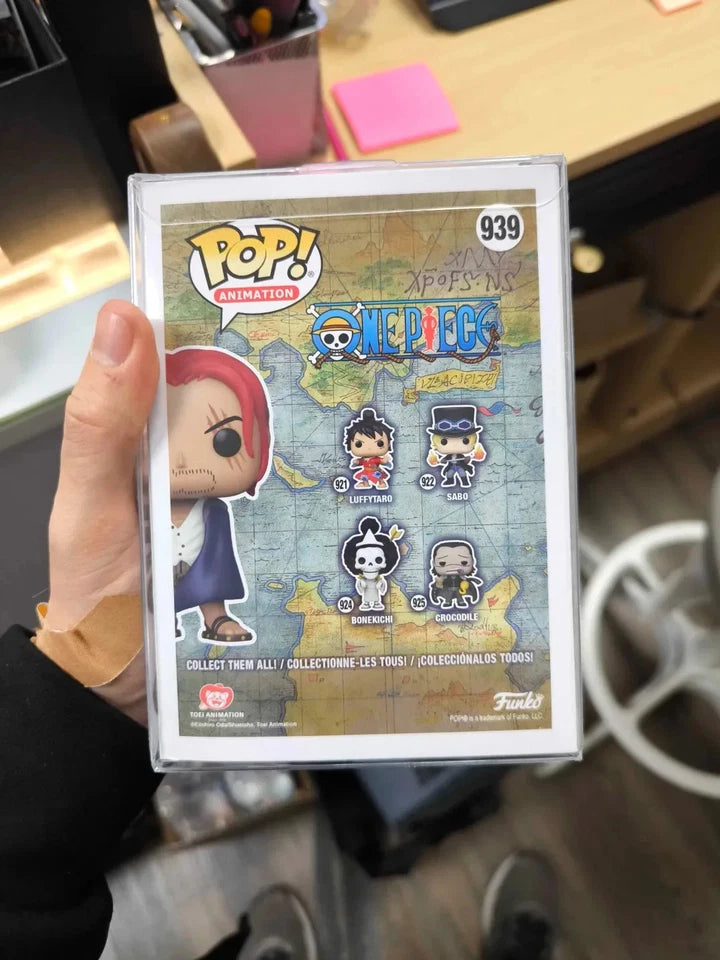 FUNKO POP - One Piece Shanks #939 CHASE Big Apple Collectables.com w/Protector