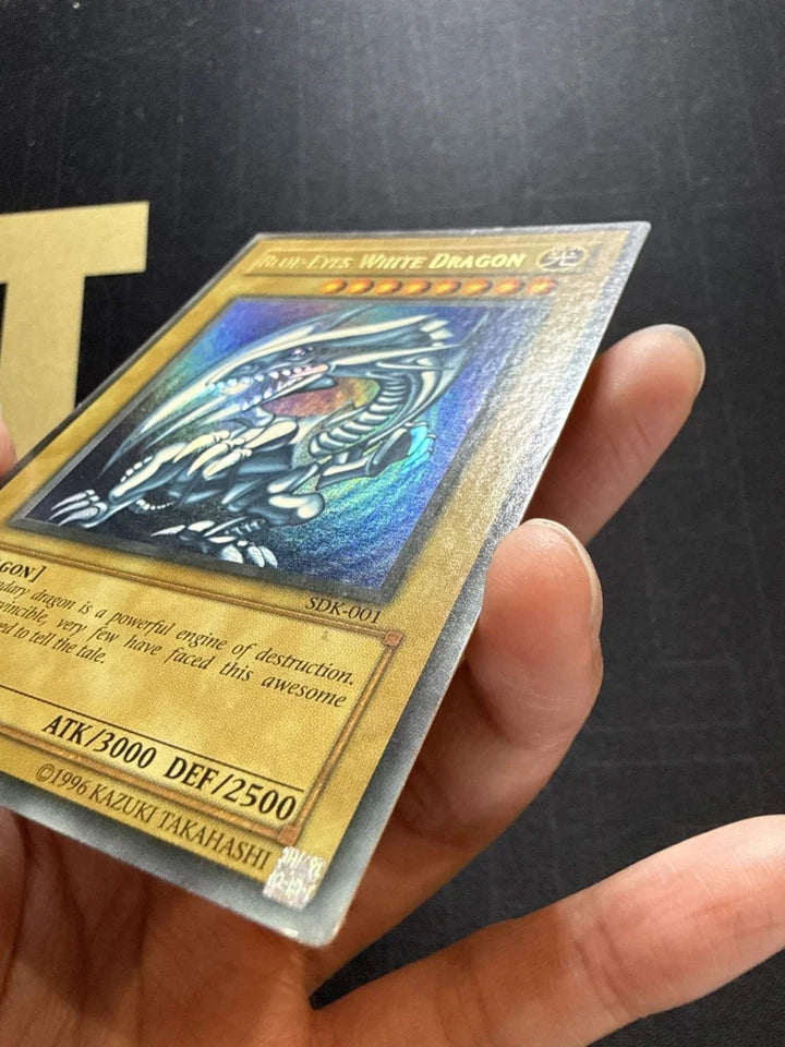 Yugioh Blue-Eyes White Dragon (SDK-001) Starter Deck: Kaiba Unlimited (Wavy) MP